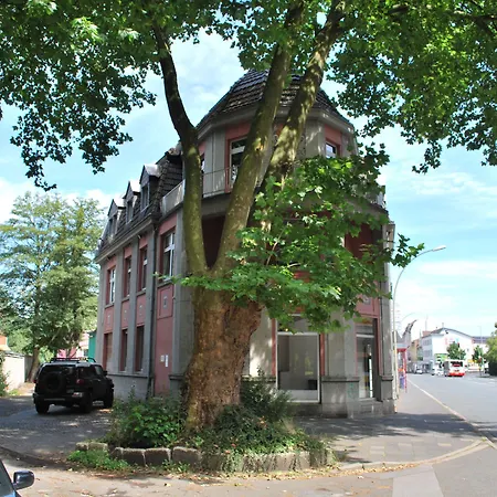 בית הארחה Central Pension דיסבורג