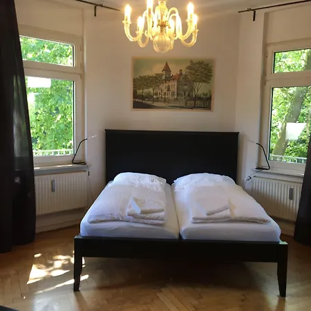 Central Pension بيت ضيافة 2*