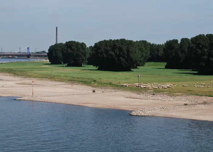 中央旅馆 2* 杜伊斯堡